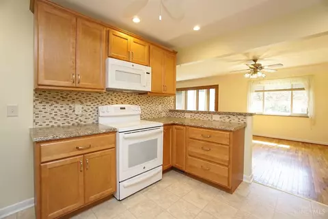 9719 Leacrest, Cincinnati, OH 45215 photo 5