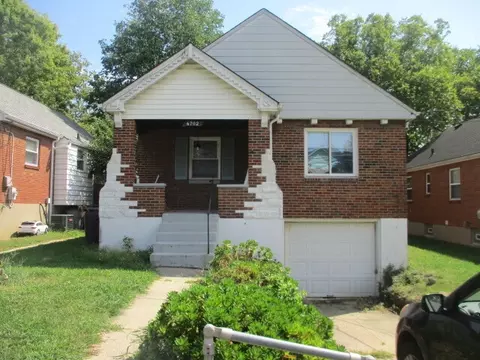 6702 Plainfield, Cincinnati, OH 45236
