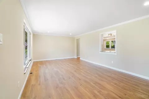 892 Hawthorne Dr, Cincinnati, OH 45245 photo 16