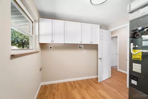 892 Hawthorne Dr, Cincinnati, OH 45245 photo 25