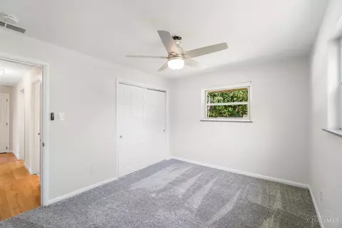 892 Hawthorne Dr, Cincinnati, OH 45245 photo 21