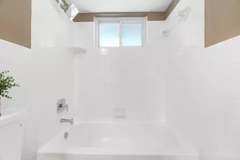 892 Hawthorne Dr, Cincinnati, OH 45245 photo 11