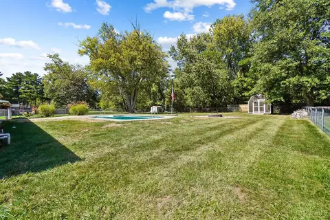 892 Hawthorne Dr, Cincinnati, OH 45245 photo 28
