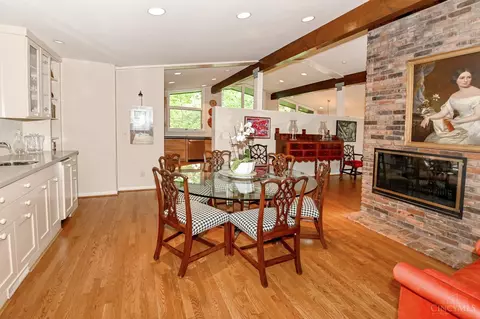 8 Walsh, Cincinnati, OH 45208 photo 14