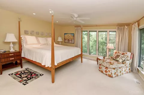 8 Walsh, Cincinnati, OH 45208 photo 29