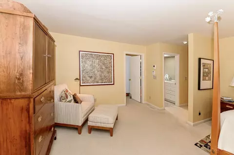 8 Walsh, Cincinnati, OH 45208 photo 30