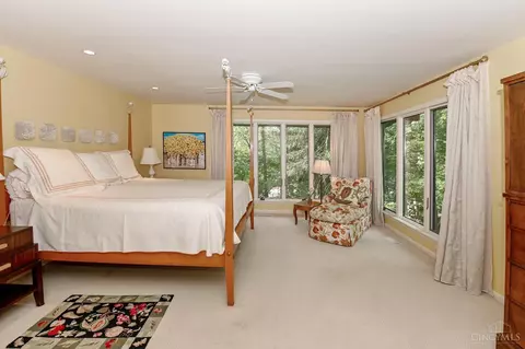 8 Walsh, Cincinnati, OH 45208 photo 28