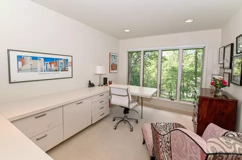 8 Walsh, Cincinnati, OH 45208 photo 25