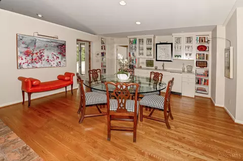 8 Walsh, Cincinnati, OH 45208 photo 10