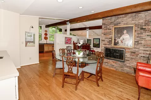 8 Walsh, Cincinnati, OH 45208 photo 13