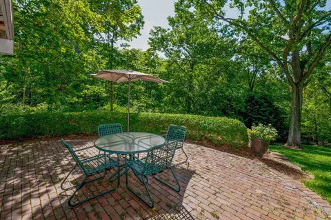 8 Walsh, Cincinnati, OH 45208 photo 42