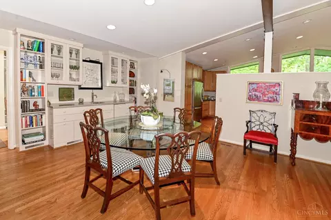 8 Walsh, Cincinnati, OH 45208 photo 15