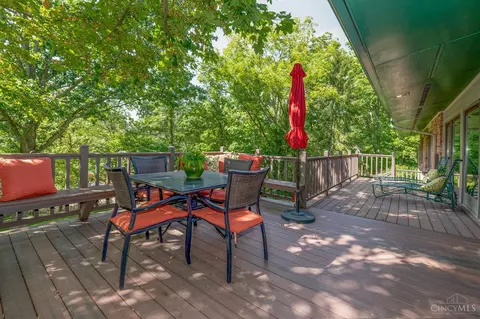 8 Walsh, Cincinnati, OH 45208 photo 4