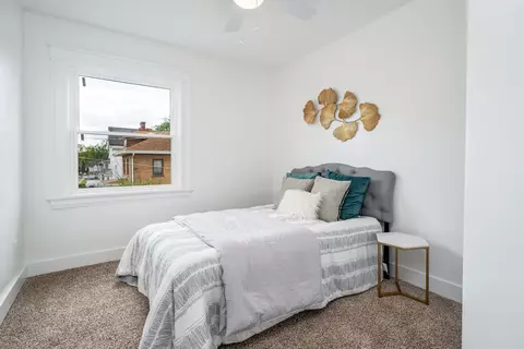 1824 Huron, Cincinnati, OH 45207 photo 9