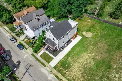 1824 Huron, Cincinnati, OH 45207 photo 2