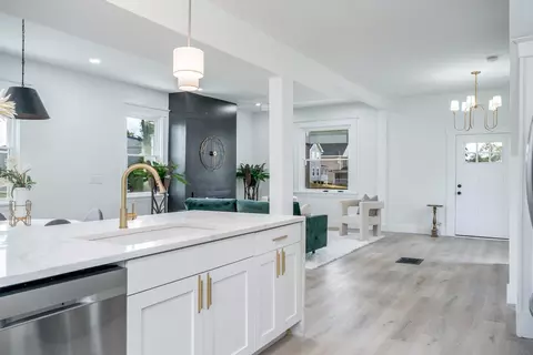 1824 Huron, Cincinnati, OH 45207 photo 4