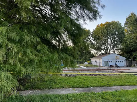106 Central, Blanchester, OH 45107