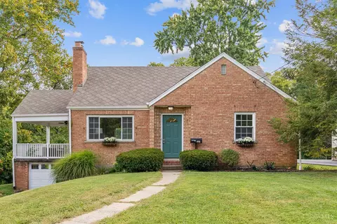 1096 Laurel, Glendale, OH 45246
