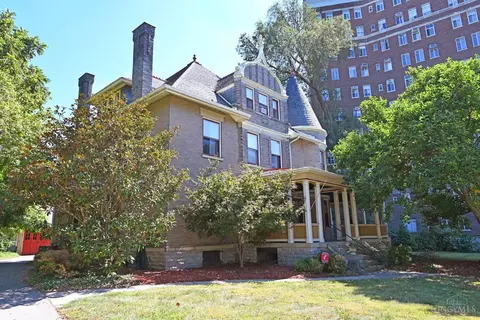 3924 Rose Hl, Cincinnati, OH 45229