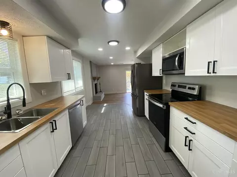 1076 Waycross Rd, Forest Park, OH 45240 photo 5
