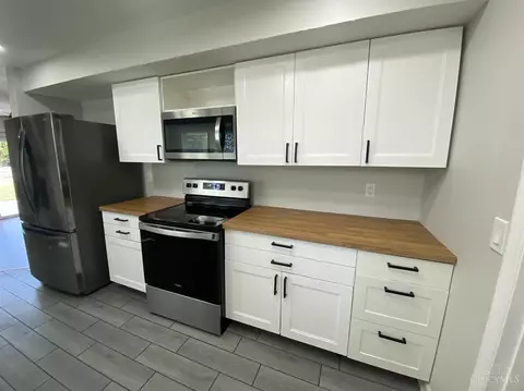 1076 Waycross Rd, Forest Park, OH 45240 photo 7