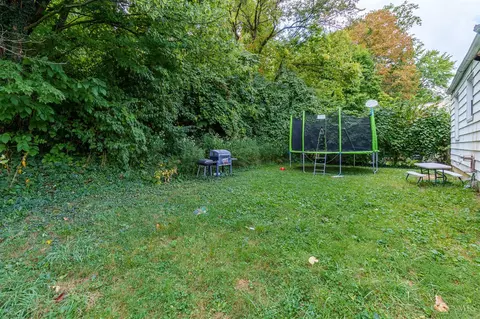 1726 Ashbrook Dr, Cincinnati, OH 45238 photo 11