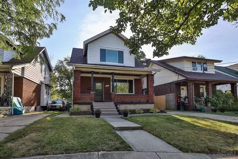 1034 Del Monte, Cincinnati, OH 45205