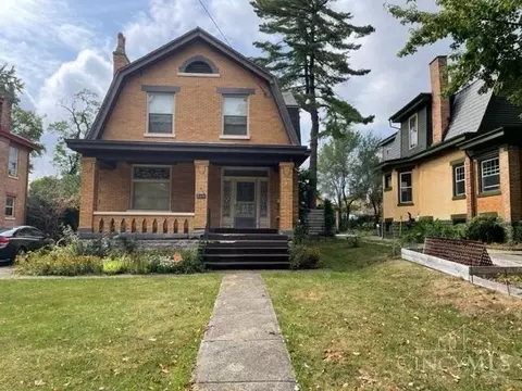 915 Sunset, Cincinnati, OH 45205
