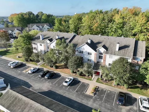 210 Carrington #103, Loveland, OH 45140