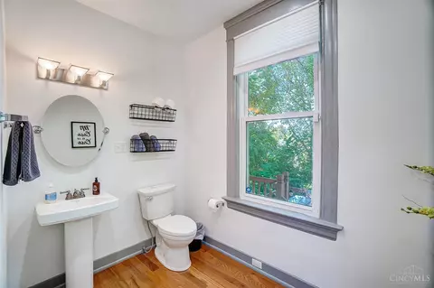 2718 Willard, Cincinnati, OH 45209 photo 8