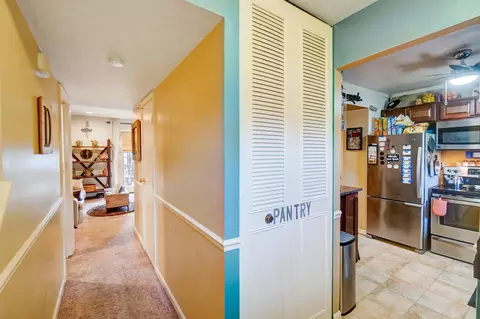 3397 Amberway, Cincinnati, OH 45251 photo 6