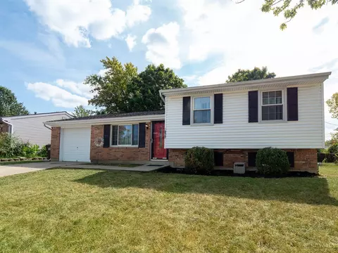 1877 Lewiston Ct, Forest Park, OH 45240