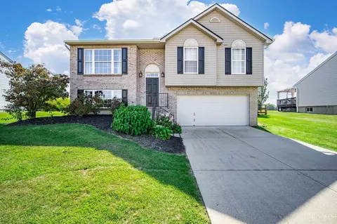 2337 Pleasant Meadows Dr, Batavia, OH 45103