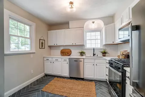 6906 Roe, Cincinnati, OH 45227 photo 8