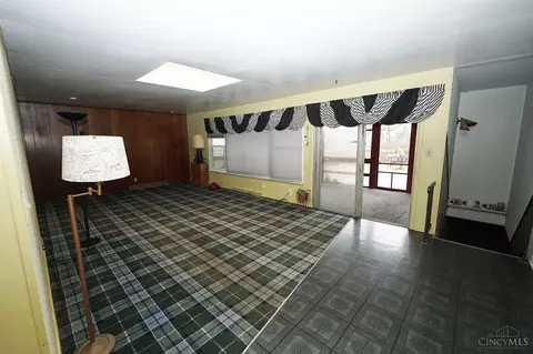 499 Wellesley, Cincinnati, OH 45224 photo 4