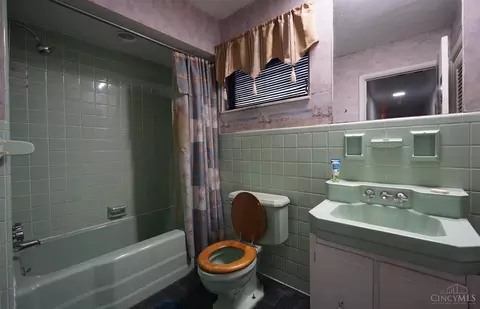 499 Wellesley, Cincinnati, OH 45224 photo 15