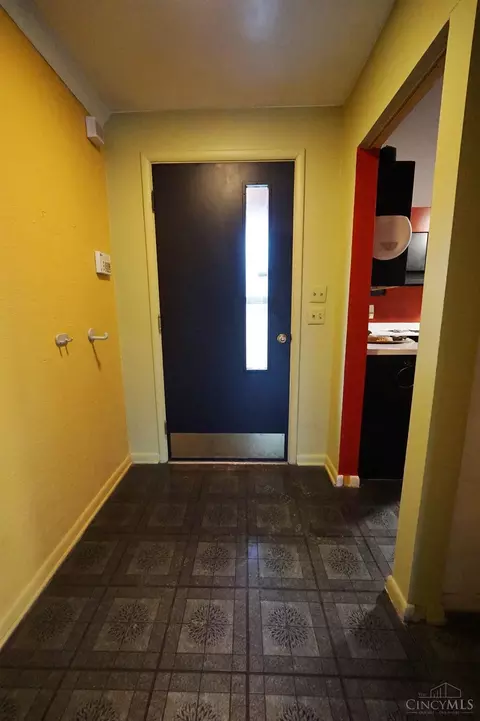 499 Wellesley, Cincinnati, OH 45224 photo 3