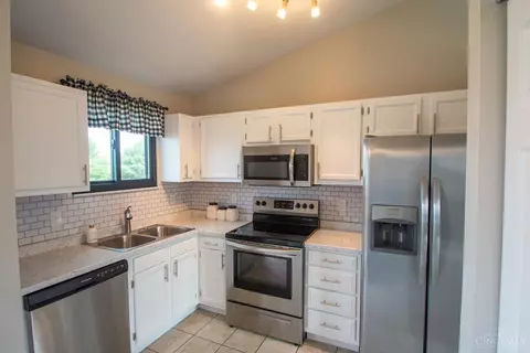 4261 Tranquility, Batavia, OH 45103 photo 2