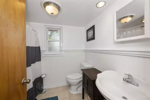 8699 Zenith Ct, Cincinnati, OH 45231 photo 29