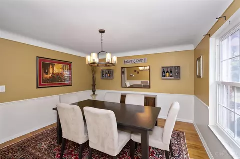 8699 Zenith Ct, Cincinnati, OH 45231 photo 9