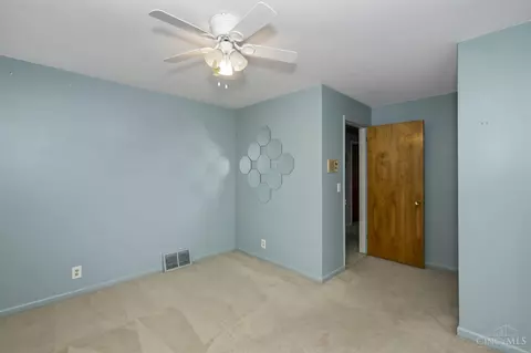 8699 Zenith Ct, Cincinnati, OH 45231 photo 28