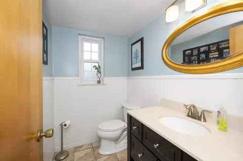 8699 Zenith Ct, Cincinnati, OH 45231 photo 16