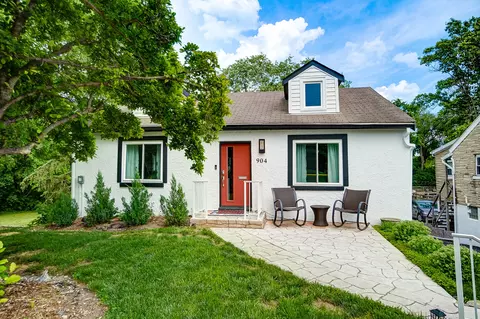 904 Oak, Cincinnati, OH 45215