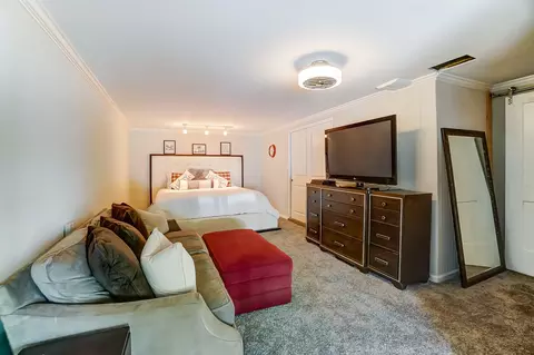 904 Oak, Cincinnati, OH 45215 photo 35