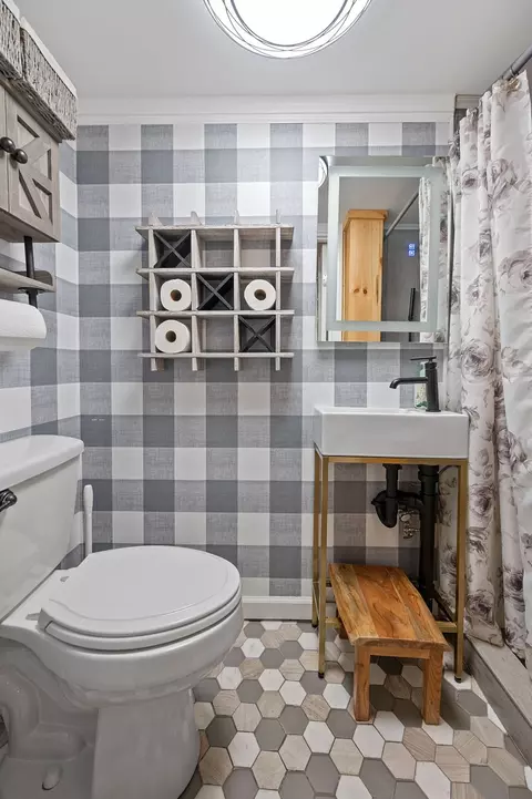 904 Oak, Cincinnati, OH 45215 photo 39