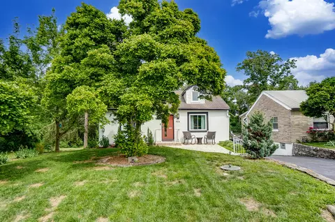 904 Oak, Cincinnati, OH 45215 photo 3