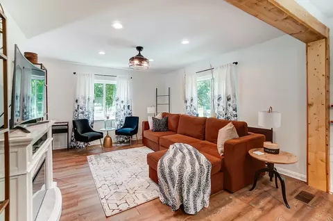 904 Oak, Cincinnati, OH 45215 photo 7