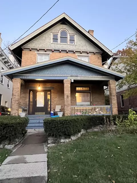 2716 Hackberry St, Cincinnati, OH 45206