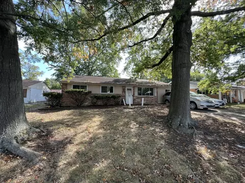 10910 Newmarket, Cincinnati, OH 45251