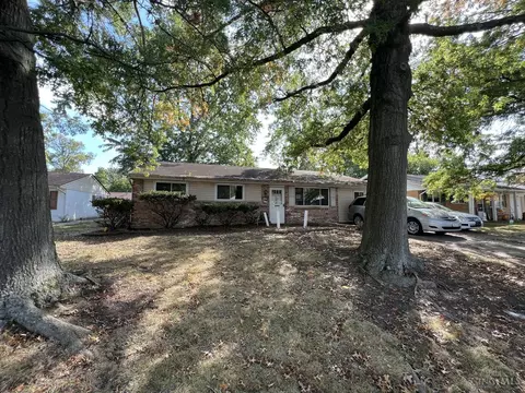 10910 Newmarket Dr, Colerain Twp, OH 45251